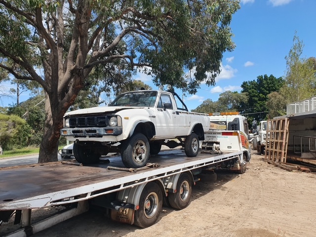 Cash for cars Perth Car removal Perth towing Mandurah Joondalup Dianella Ballajura Morley Willetton Gosnells Duncraig Kingsley Canning Vale Como Scarborough Leeming